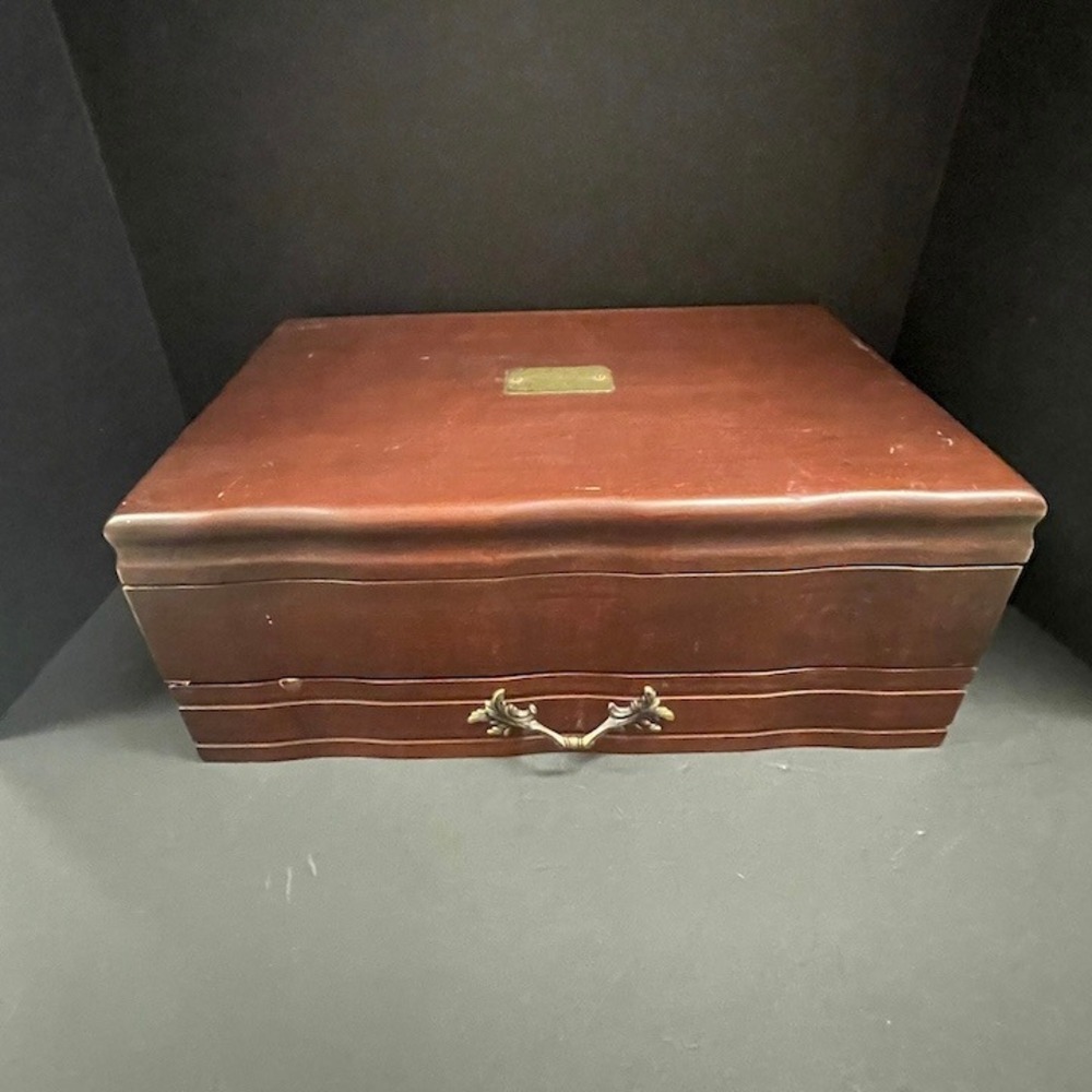 Reed and Barton Mahogany Wood Silverware Chest Flatware Box Drawer 5/98VR 570